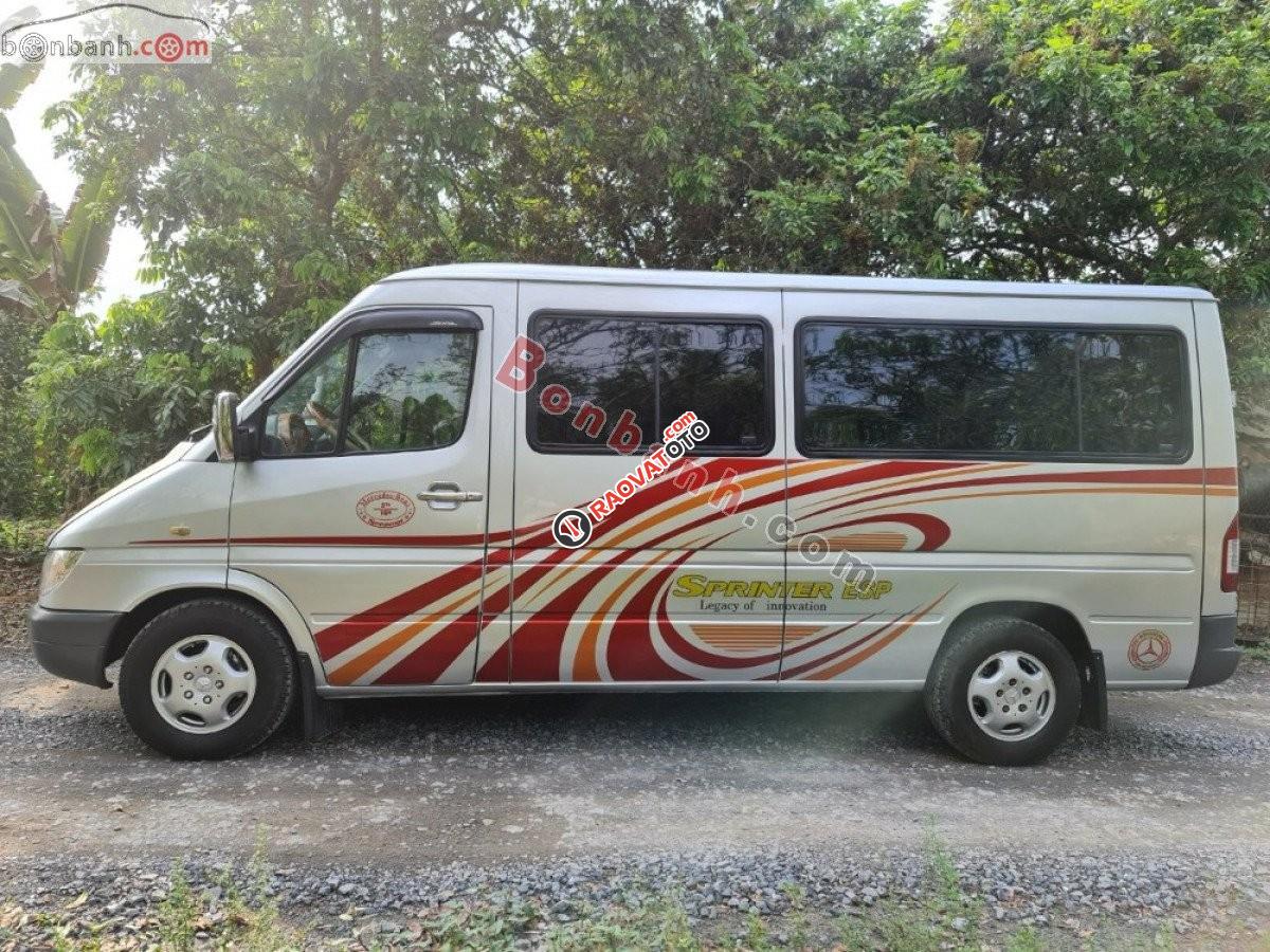 Bán xe Mercedes Sprinter 311 sản xuất năm 2009, màu bạc-2