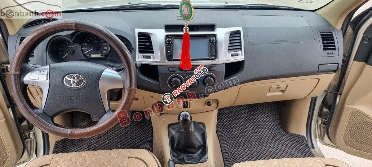 Bán Toyota Hilux E đời 2014, xe nhập còn mới, 445 triệu-4