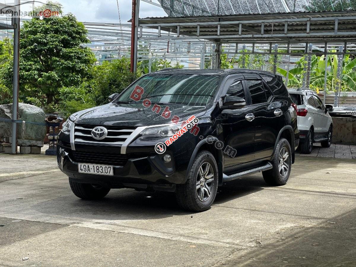 Cần bán Toyota Fortuner 2.4G 4x2 MT đời 2017, màu đen, nhập khẩu số sàn, 760tr-0