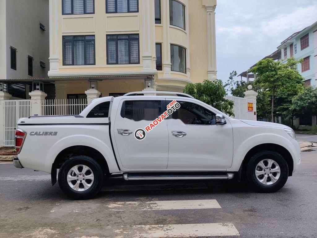 Bán ô tô Nissan Navara E đời 2017, màu trắng-3