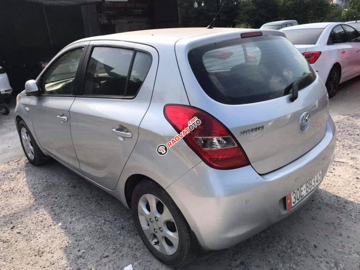 Bán ô tô Hyundai i20 1.4 AT sản xuất 2010, màu bạc, nhập khẩu nguyên chiếc số tự động-2