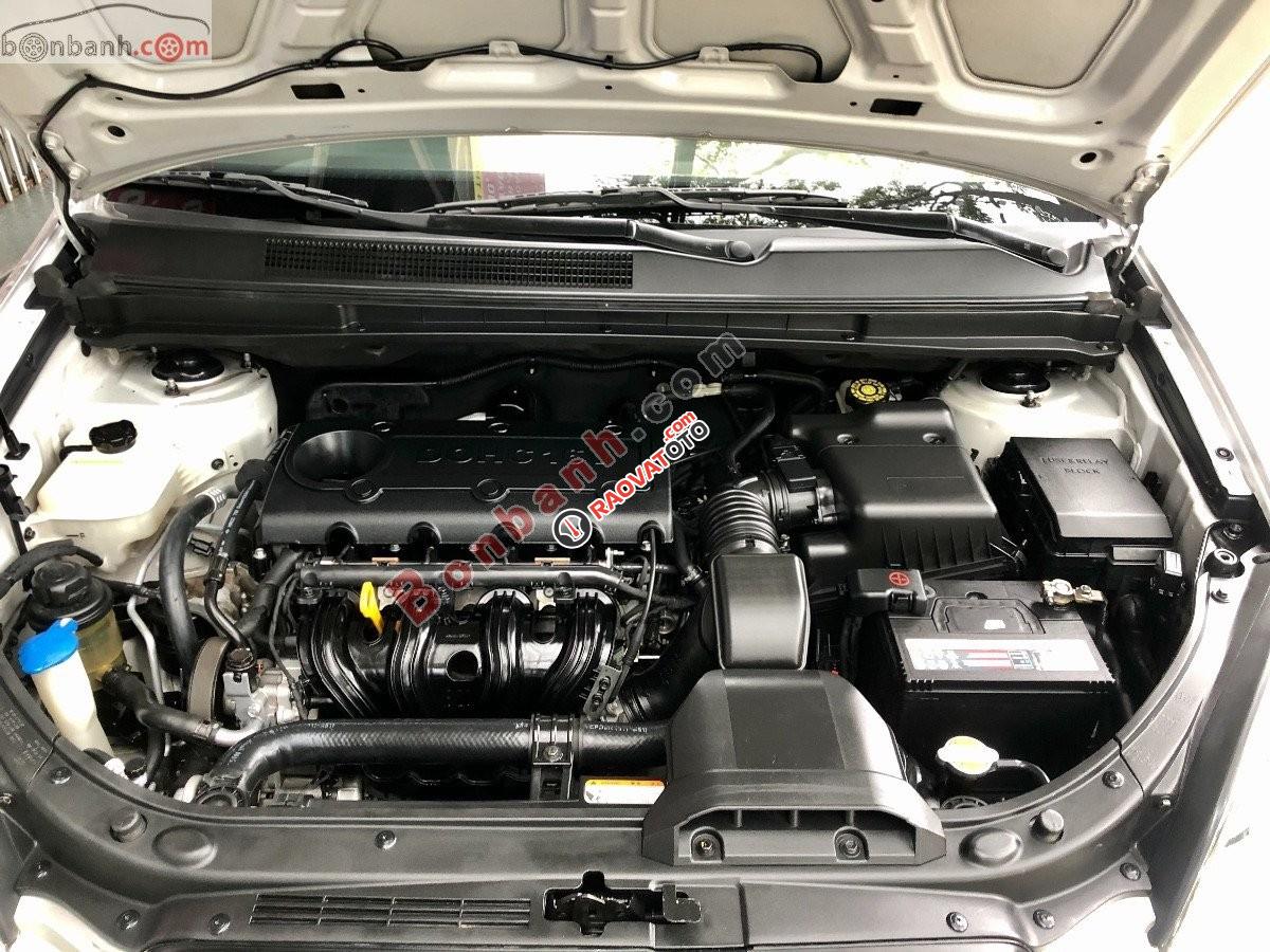 Cần bán Kia Carens 2.0 AT năm sản xuất 2008, màu bạc, nhập khẩu nguyên chiếc, 265 triệu-9