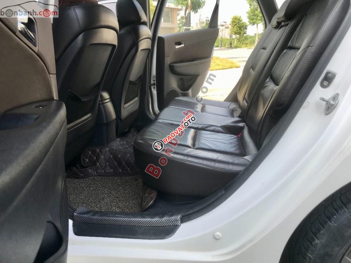 Cần bán lại xe Hyundai i30 CW 1.6 AT sản xuất 2011, màu trắng, nhập khẩu số tự động-4