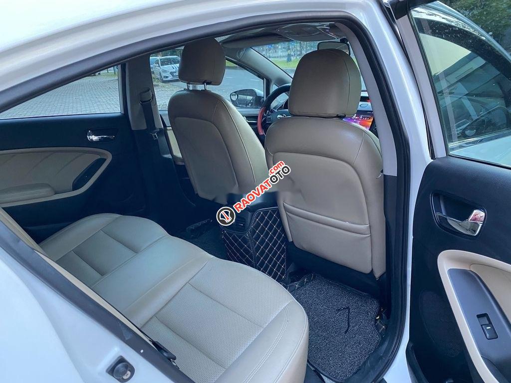 Bán Kia Cerato MT 2017, màu trắng, giá tốt-6