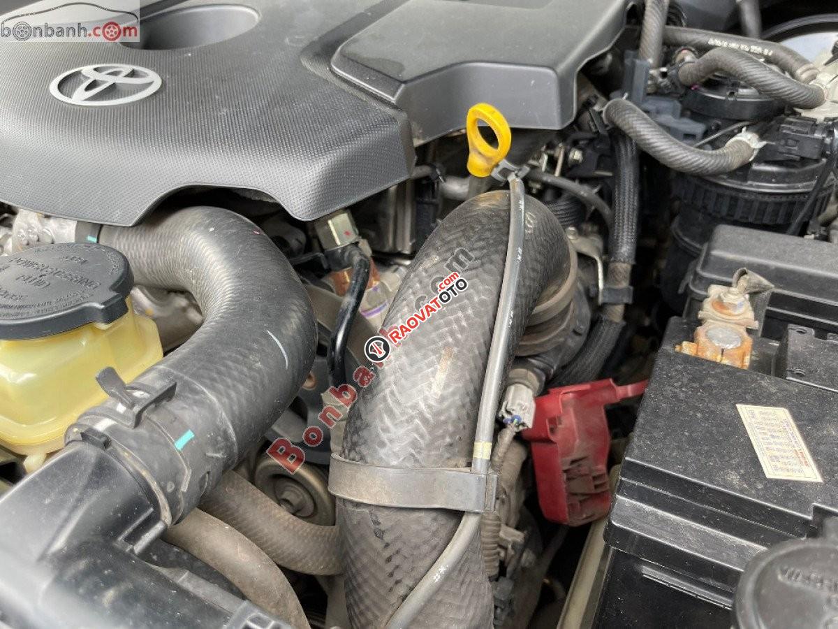 Cần bán Toyota Fortuner 2.4G 4x2 MT đời 2017, màu đen, nhập khẩu số sàn, 760tr-8