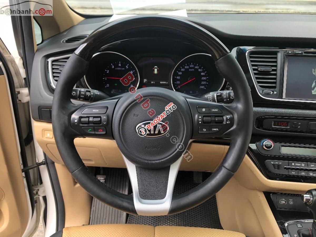 Cần bán xe Kia Sedona 3.3GATH đời 2017, màu trắng-6