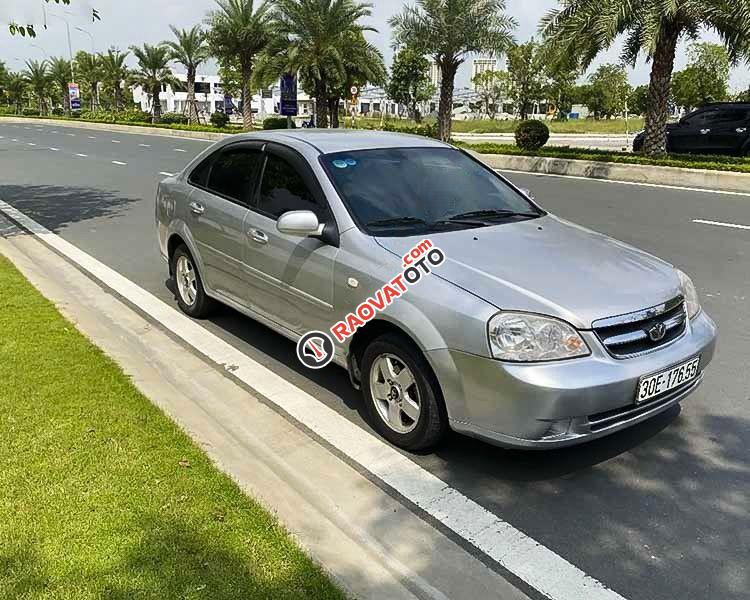 Cần bán gấp Daewoo Lacetti EX đời 2010, màu bạc còn mới giá cạnh tranh-7