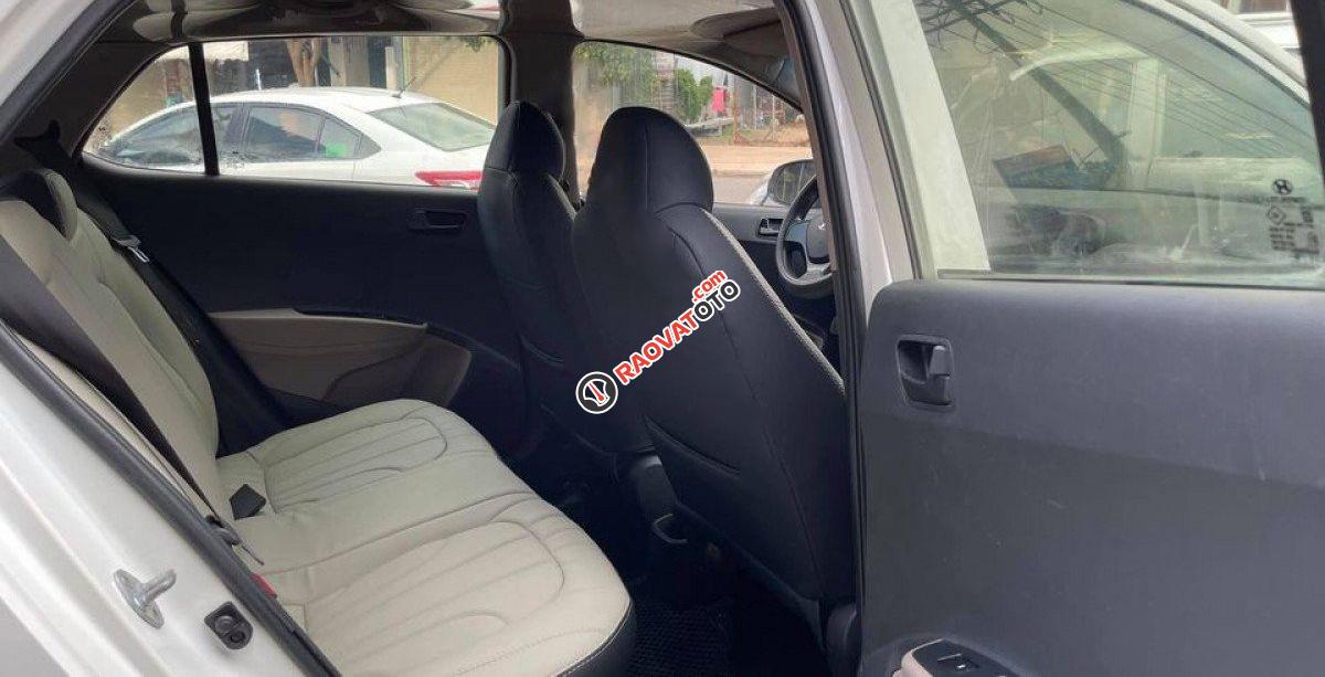 Bán ô tô Hyundai Grand i10 1.0MT sản xuất năm 2017, màu trắng  -4