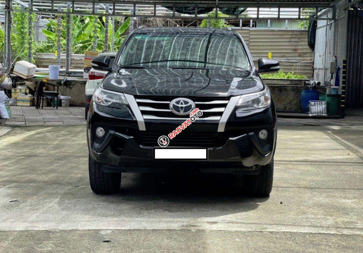 Bán Toyota Fortuner 2.4G 4x2 MT sản xuất năm 2017, màu đen, nhập khẩu xe gia đình, giá 760tr-0