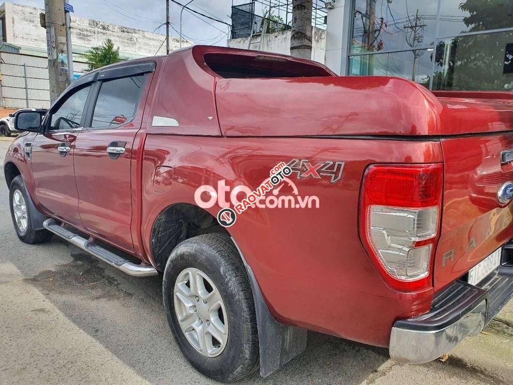 Bán Ford Ranger XLT năm sản xuất 2015, màu đỏ, nhập khẩu nguyên chiếc -2