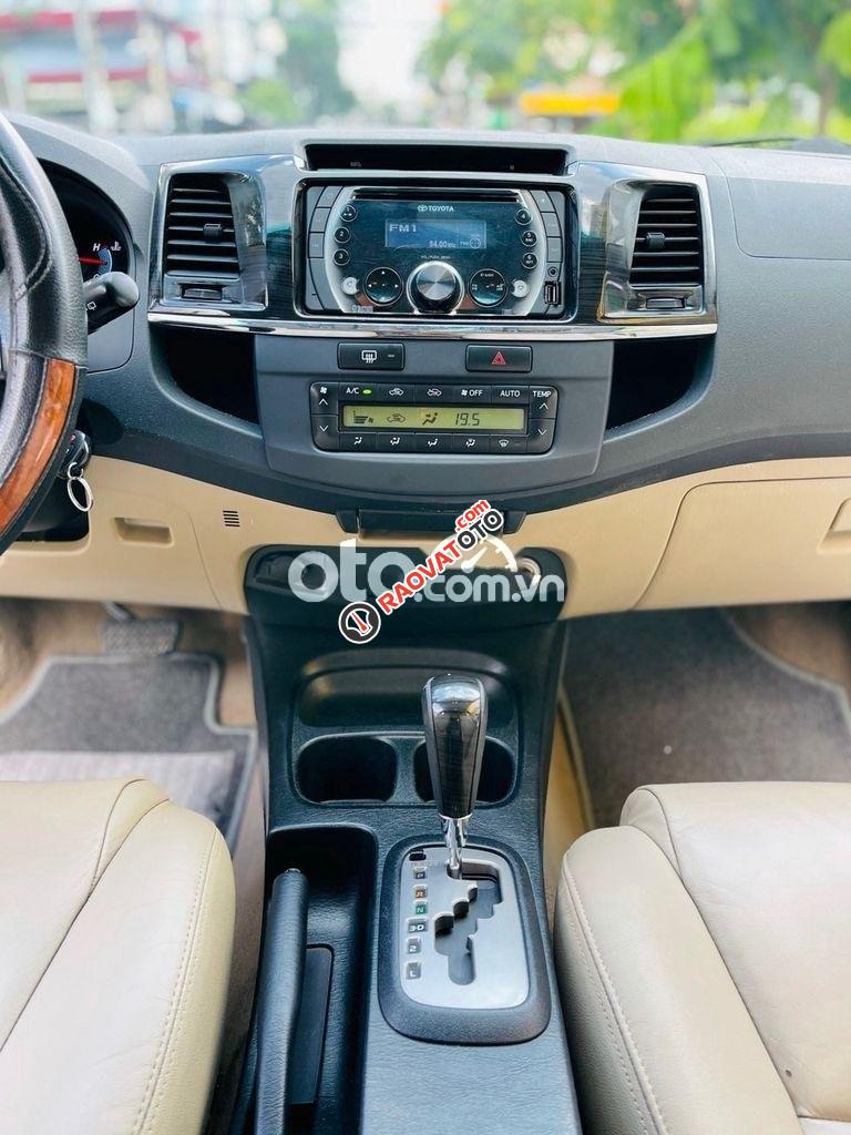 Bán Toyota Fortuner 2.7V năm sản xuất 2015 còn mới, 599tr-6