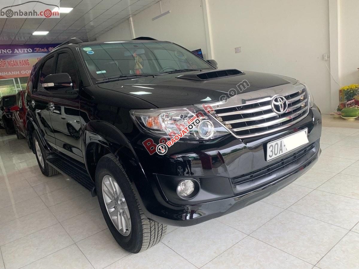 Cần bán Toyota Fortuner 2.5G đời 2014, màu đen-7