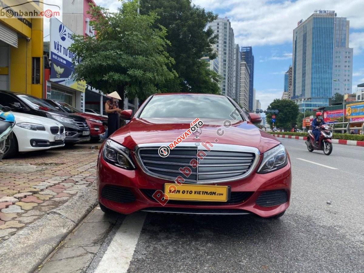 Cần bán Mercedes C250 Exclusive đời 2016, màu đỏ-0