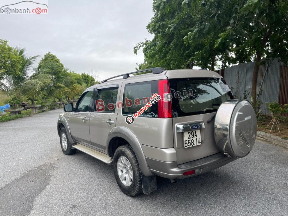 Bán Ford Everest MT đời 2008, giá tốt-0