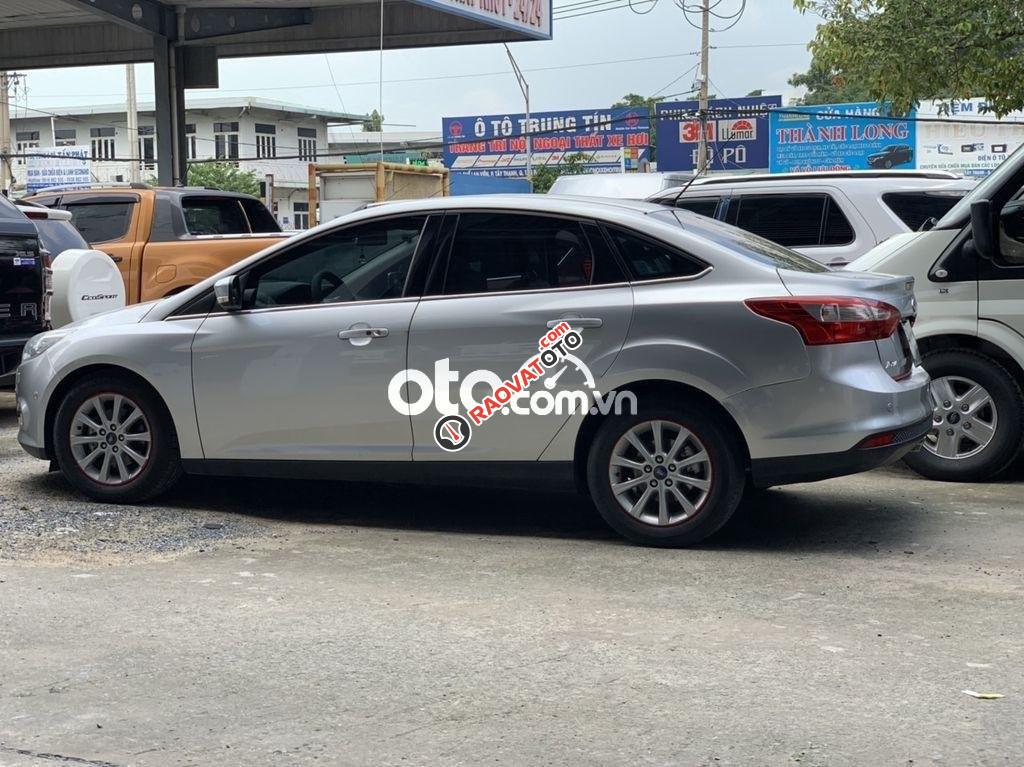 Bán Ford Focus Titanium 2014, màu bạc, giá tốt-3