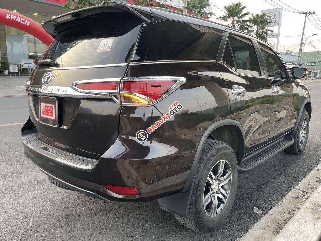 Cần bán xe Toyota Fortuner 2.7V đời 2017, màu đen, xe nhập, 940 triệu-2