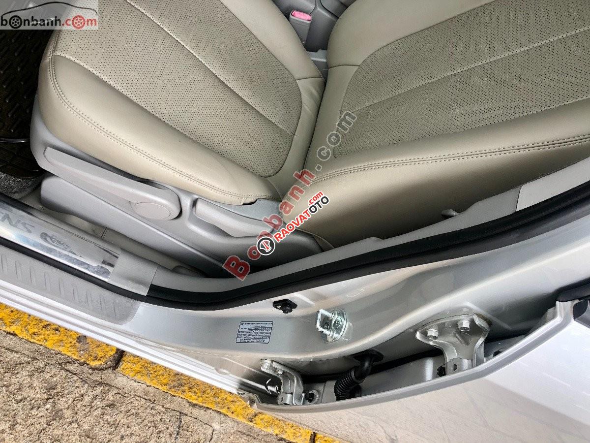 Cần bán Kia Carens 2.0 AT năm sản xuất 2008, màu bạc, nhập khẩu nguyên chiếc, 265 triệu-7