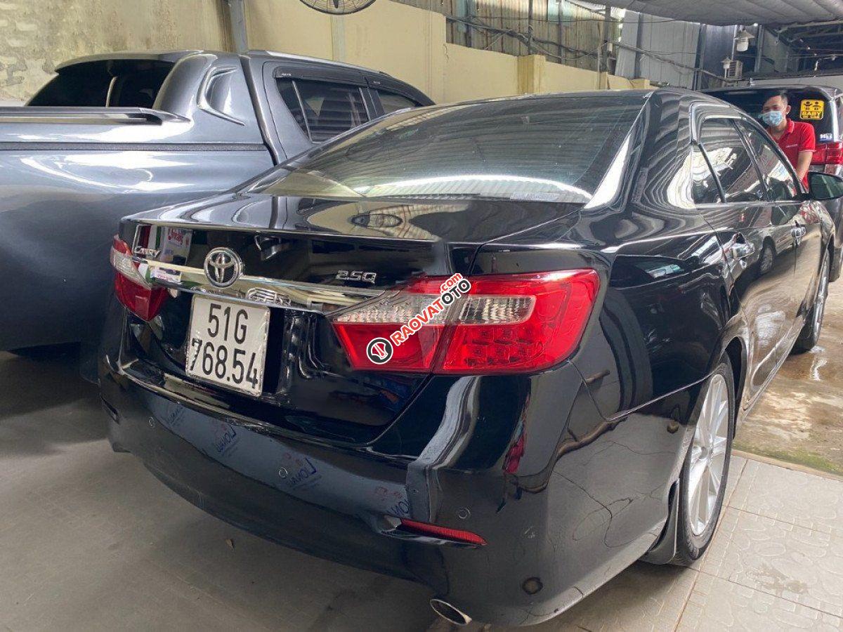 Cần bán Toyota Camry 2.5G 2012, màu đen-6