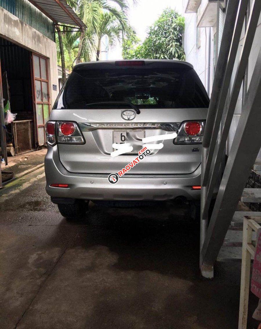 Bán Toyota Fortuner 2.5G đời 2014, màu bạc còn mới, giá chỉ 615 triệu-0