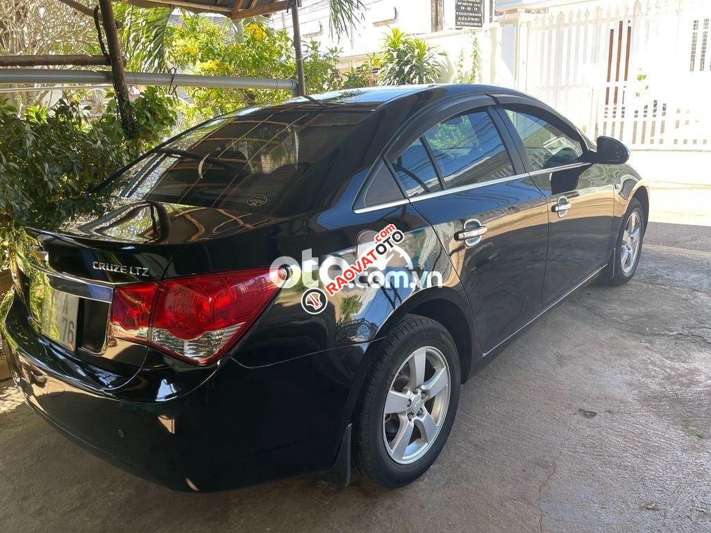 Bán ô tô Chevrolet Cruze LTZ sản xuất 2010, màu đen còn mới-2