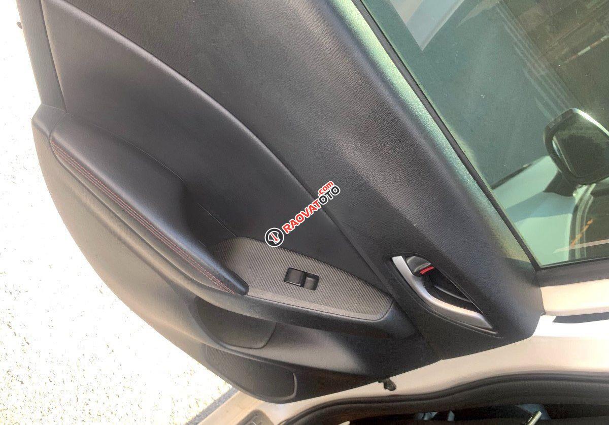 Cần bán Mazda 3 1.5 sản xuất 2017, màu trắng, 490tr-2