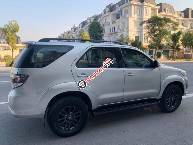 Cần bán Toyota Fortuner 2.5G 2016, màu bạc, giá chỉ 668 triệu-6