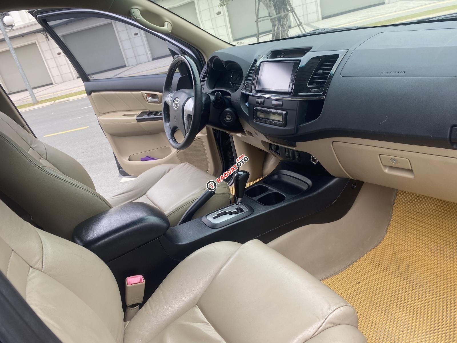 Bán Toyota Fortuner 2.7V năm 2015 giá cạnh tranh-1