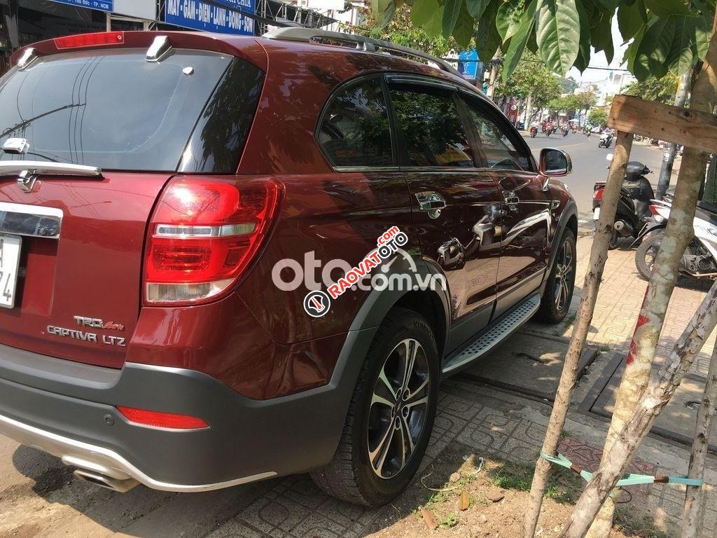 Bán Chevrolet Captiva LTZ 2014, màu đỏ còn mới-9