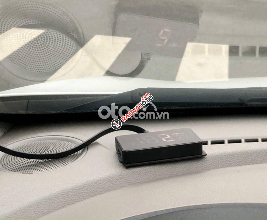 Cần bán lại xe Kia K3 2.0 đời 2015, màu trắng còn mới-1