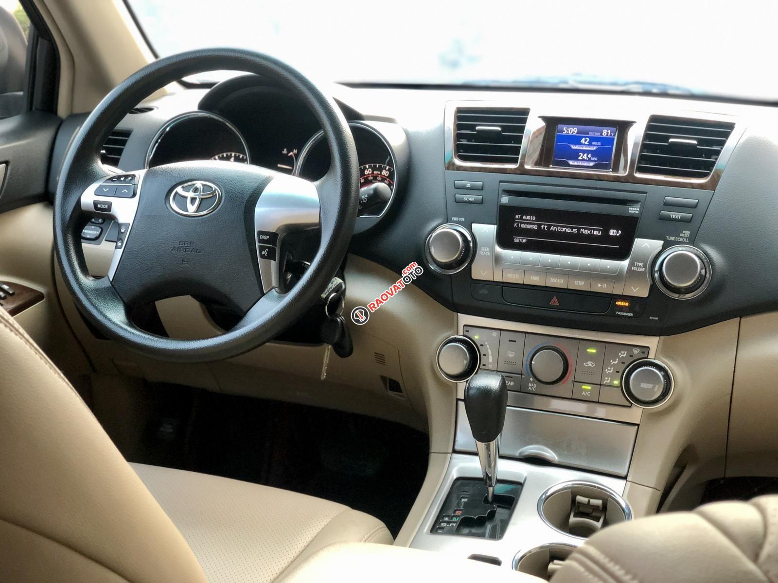 Bán Toyota Highlander LE năm 2011, giá chỉ 760 triệu-22