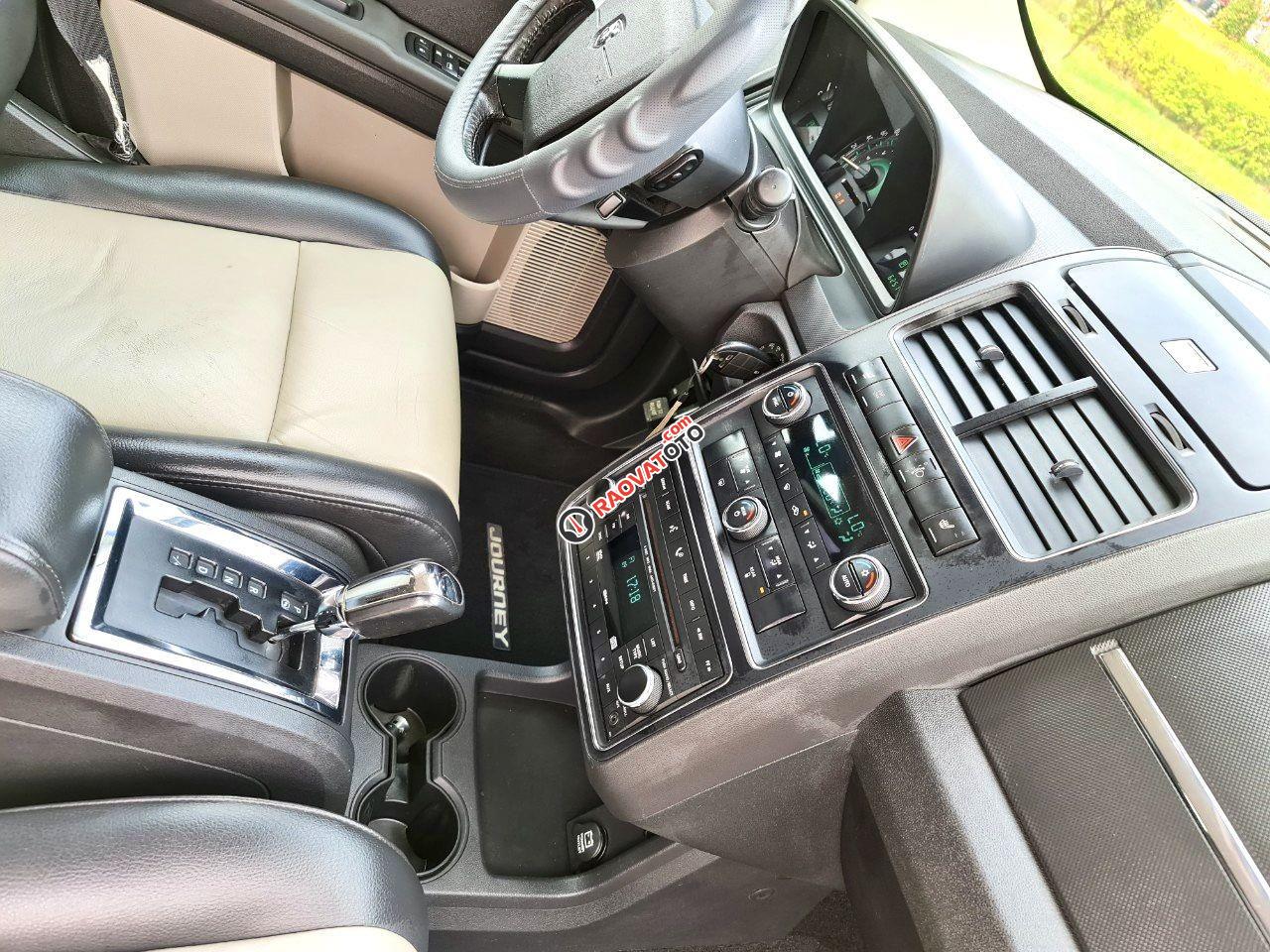 Dodge Journey 2.7 nhập Mỹ 2010 màu bạc, 7 chỗ, full đủ đồ chơi không thiếu món nào, cốp điện, nội thất kem, nệm da cao cấp-4
