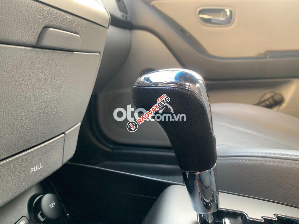 Cần bán xe Hyundai Avante 1.6AT đời 2015, màu đen, xe nhập còn mới, giá tốt-3