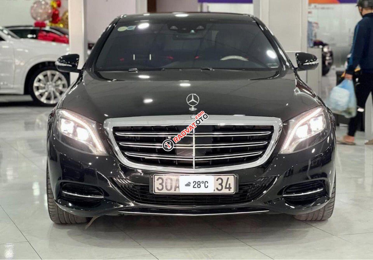 Cần bán xe Mercedes S500 sản xuất năm 2013, màu đen, xe nhập-9