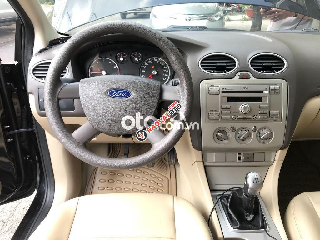 Bán Ford Focus 1.8 MT đời 2011, màu đen-4