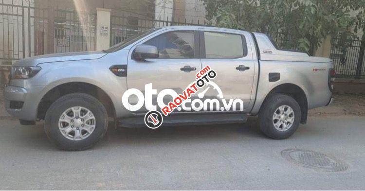 Bán Ford Ranger XLS sản xuất 2017, màu bạc-0