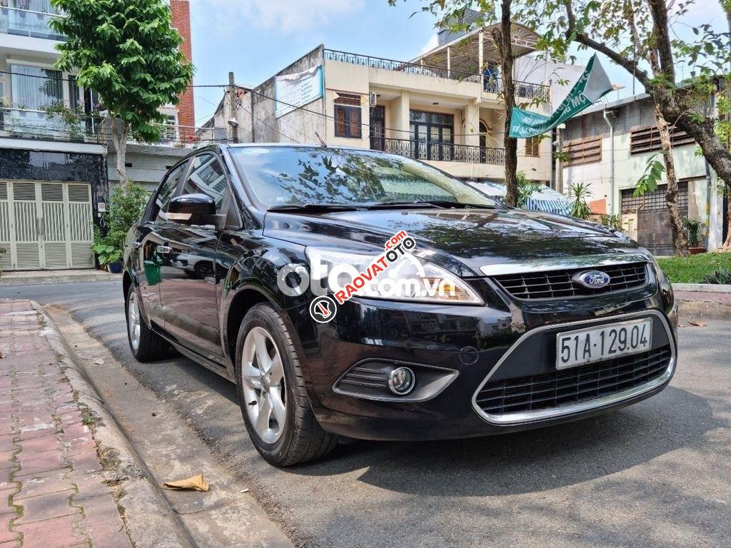 Bán Ford Focus 1.8 MT đời 2011, màu đen-0