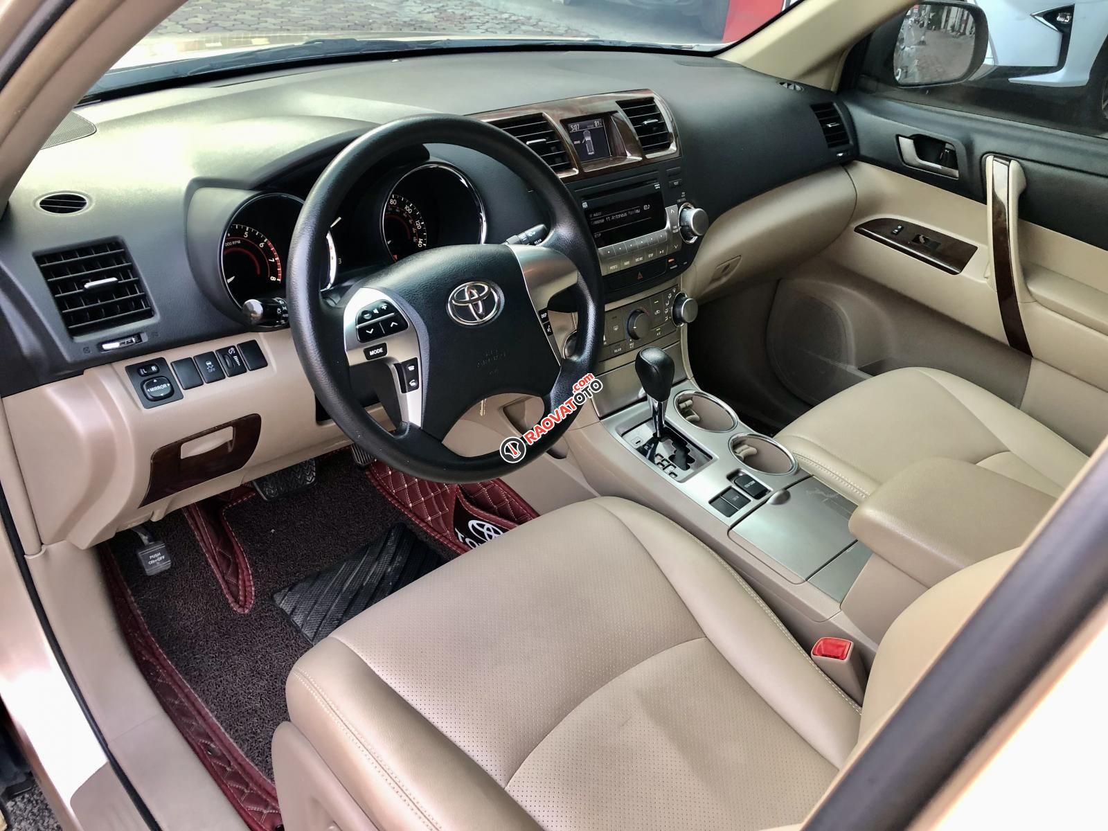 Bán Toyota Highlander LE năm 2011, giá chỉ 760 triệu-13