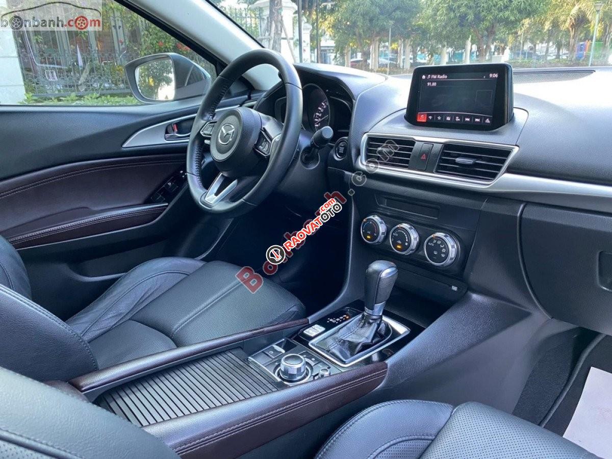 Cần bán Mazda 3 1.5 sản xuất 2017, màu xanh lam còn mới-6