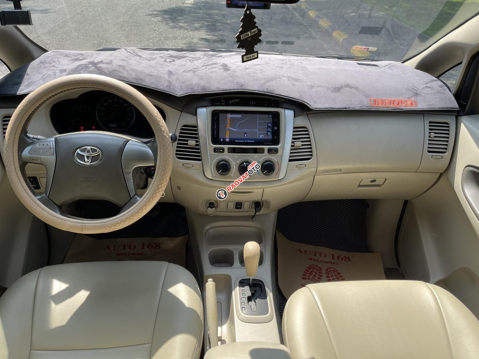 Bán Toyota Innova năm 2012, xe một chủ cực chất, giá tốt-8