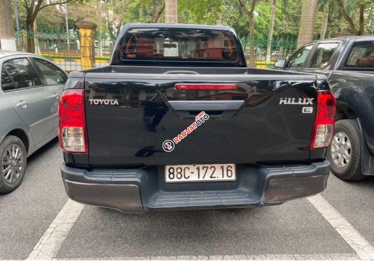 Bán Toyota Hilux E đời 2019, màu đen, nhập khẩu số tự động-1
