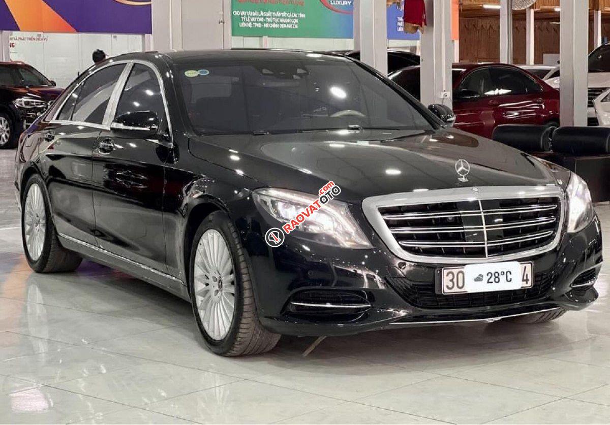 Cần bán xe Mercedes S500 sản xuất năm 2013, màu đen, xe nhập-7