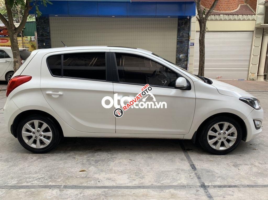 Xe Hyundai i20 1.4 năm 2014, màu trắng, xe nhập, 328tr-7