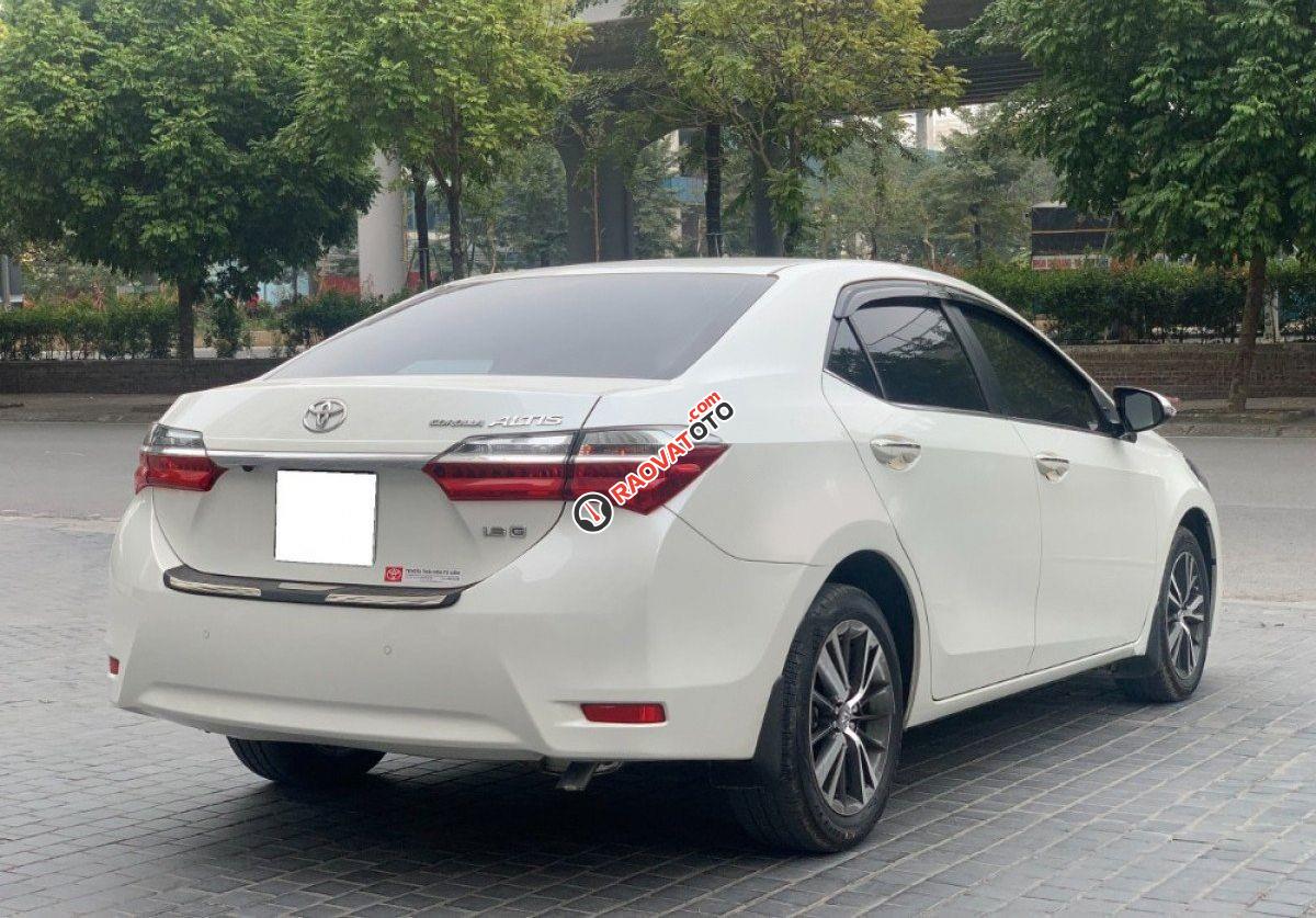 Bán Toyota Corolla Altis 1.8G AT 2019, màu trắng chính chủ giá cạnh tranh-4