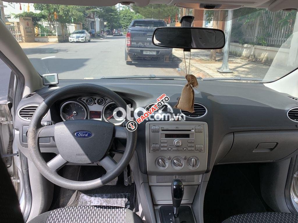 Bán xe Ford Focus 1.8AT sản xuất 2009, màu bạc xe gia đình, 290 triệu-4