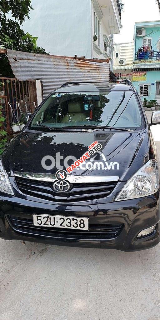 Cần bán gấp Toyota Innova MT đời 2008, màu đen còn mới-2