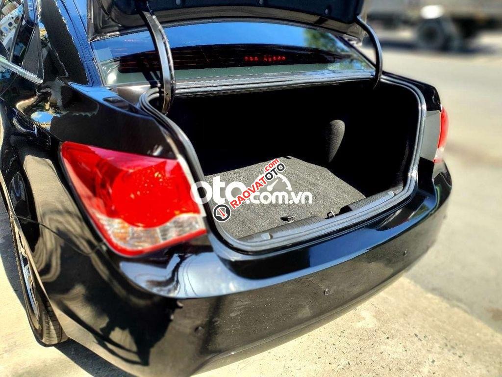 Cần bán xe Chevrolet Cruze LS sản xuất 2012, màu đen, giá chỉ 260 triệu-10