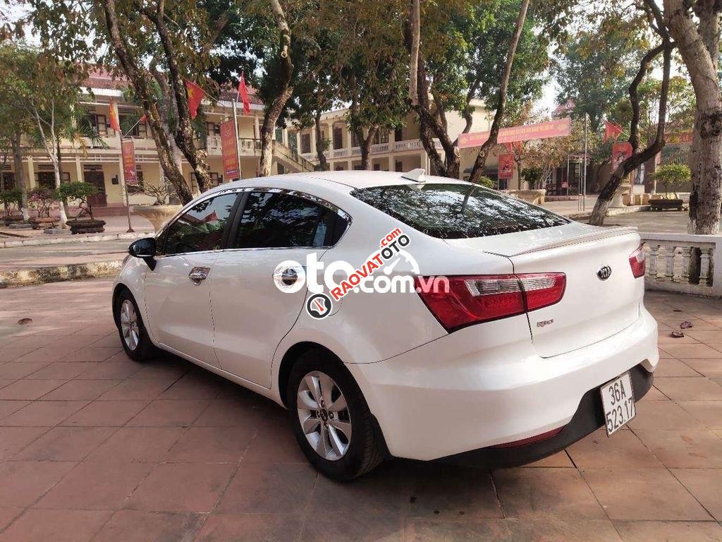 Bán ô tô Kia Rio AT đời 2016, màu trắng, nhập khẩu, 385 triệu-4