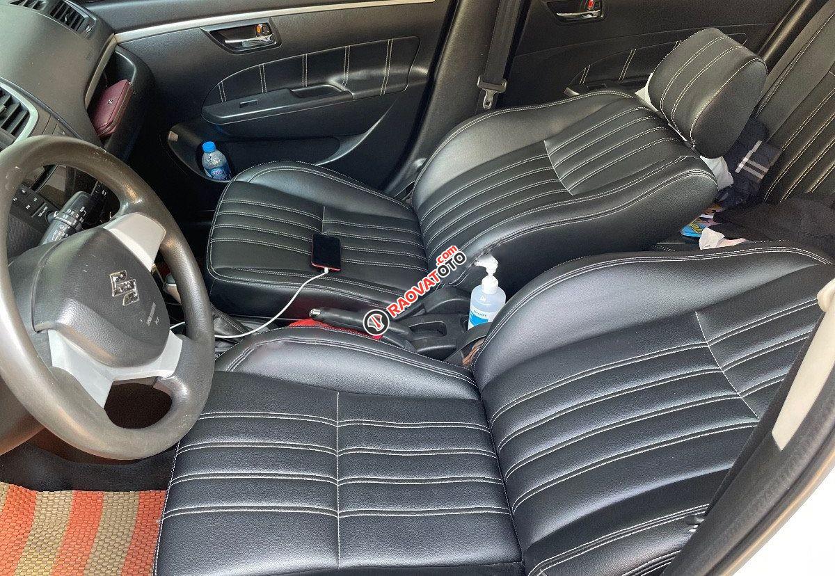 Cần bán lại xe Suzuki Swift AT đời 2014, màu trắng số tự động, 348 triệu-0