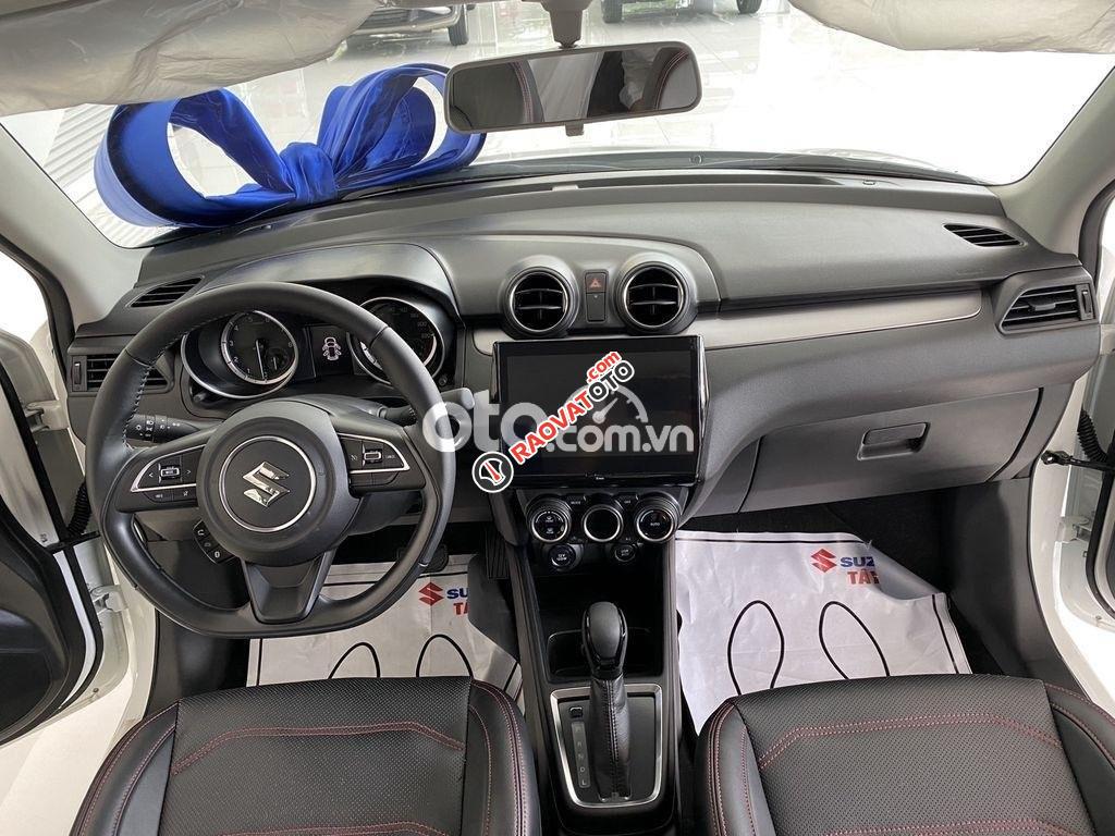 Bán Suzuki Swift AT sản xuất 2021, màu trắng, nhập khẩu-7