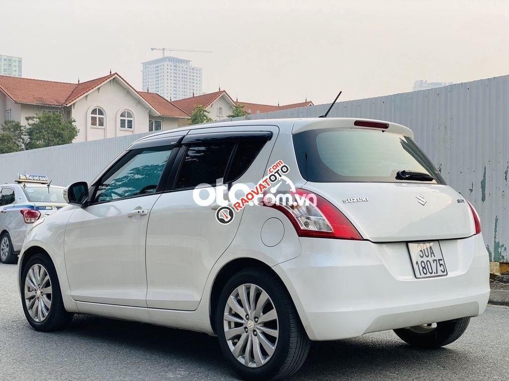 Cần bán lại xe Suzuki Swift AT đời 2014, màu trắng, giá 450tr-4